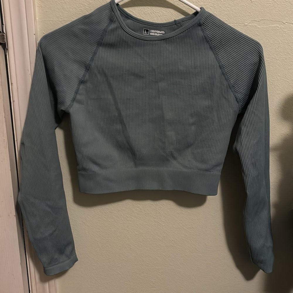 Blue ribbed crop top